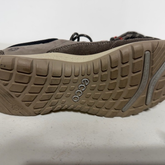 ECCO Aspina Low Hiking Shoe Size EU 38 US 7.5 Beige Yak Leather Waterproof - Picture 5 of 7